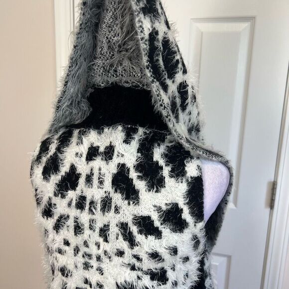 Liquid by Sioni soft vest - Picture 6 of 7